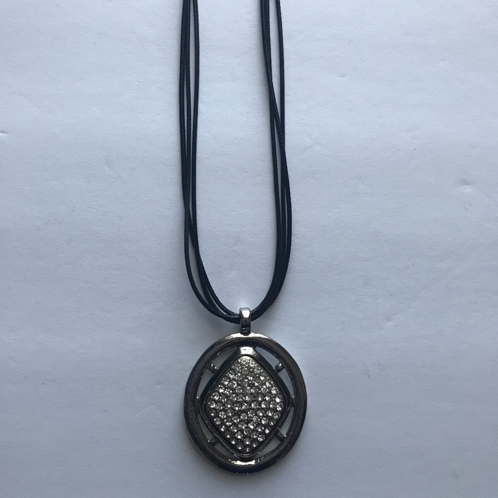 Chico’s Pendant Necklace, Rhinestone and Crystal. 17” w/ 3 1/2 “ extender. NEW!!